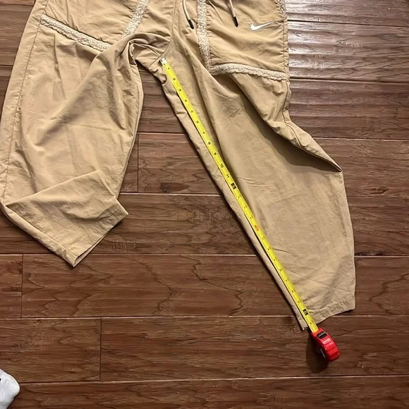 Nike Sportswear Essential Loose Fit High Waist Joggers Size S - Picture 9 of 11